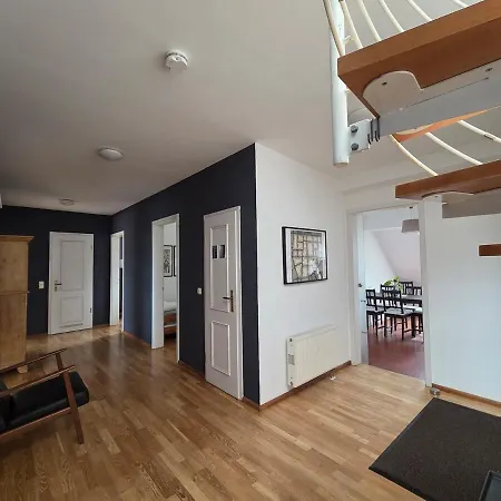 Penthouse In The Neustadt * 드레스덴